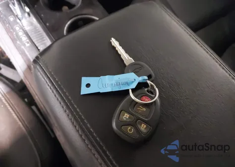 2017 Chevrolet Traverse Premier z USA, uszkodzony, nr VIN 1GNKVJKD7HJ161054